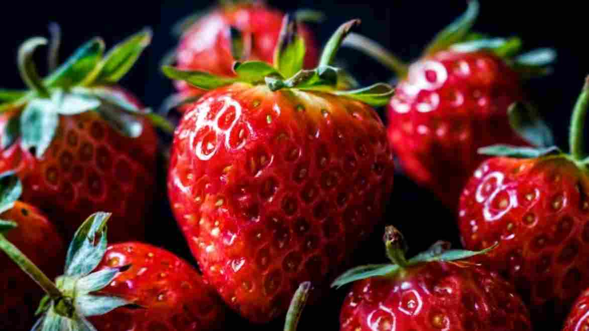 Spiritual Meaning of Smelling Strawberries